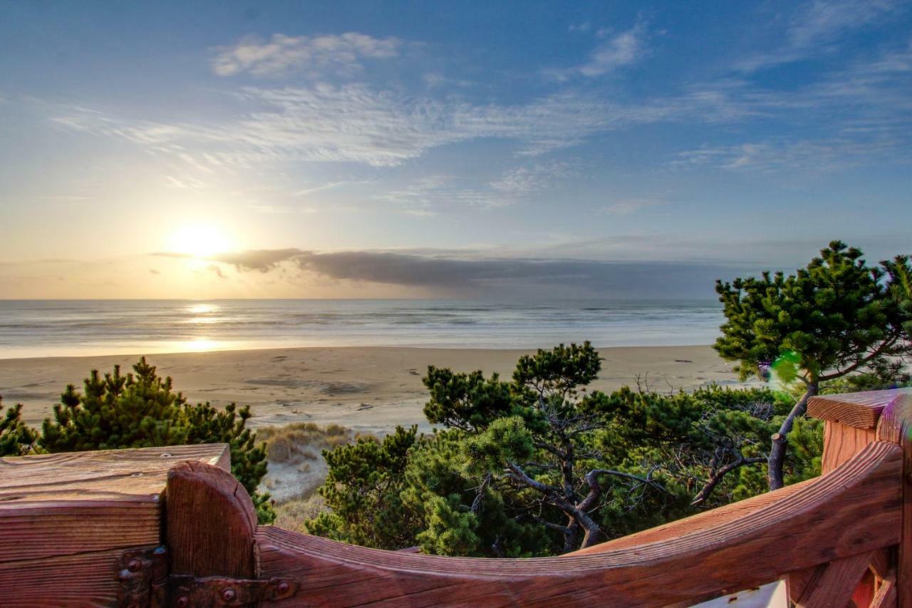 Seadrifter Oceanfront Beach House Seal Rock 外观 照片
